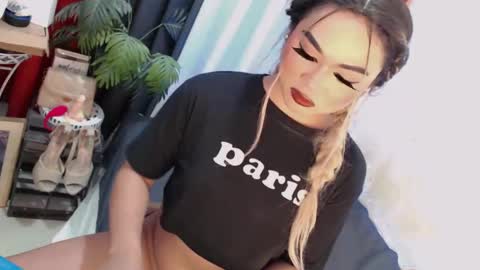 sophie online show from February 4, 9:10 pm