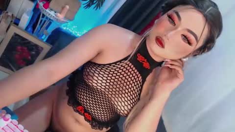 sophie online show from February 8, 11:13 pm