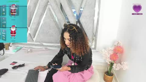 Snapshot of marfilastrom chatting on December 19, 4:45 am marfilastrom online show from December 19, 4:45 am