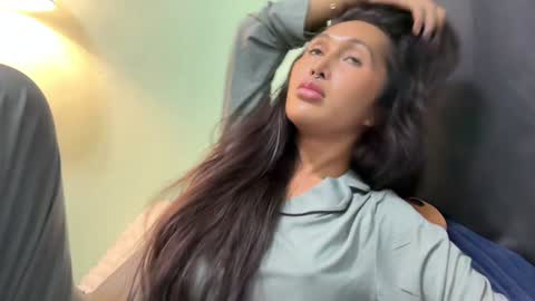 Maria online show from December 22, 2:27 pm