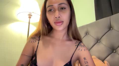 Maria online show from November 1, 5:43 pm