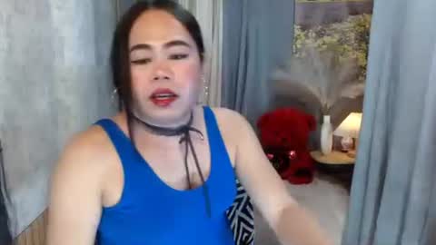 LEAH online show from March 27, 6:42 pm