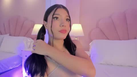 May online show from April 4, 8:39 pm