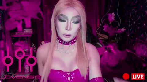 THE QUEEN ALPHA   Queen Medusa Prey online show from February 20, 9:39 pm