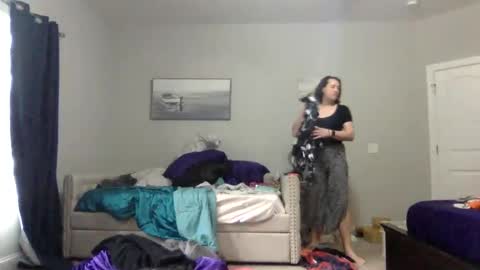 meghan online show from December 9, 5:52 pm