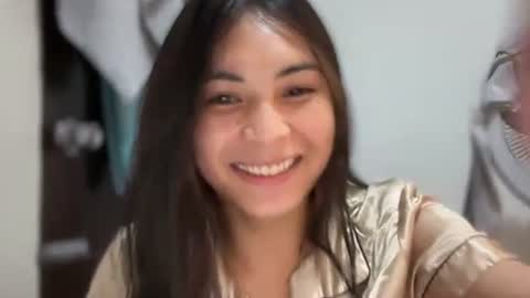 meiluxe online show from April 11, 11:03 am