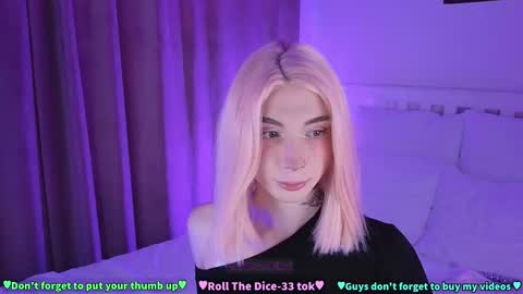 Melissa or abbreviated Mel or Lis online show from November 26, 6:49 am