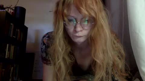 Mellifluenced online show from October 22, 6:21 pm
