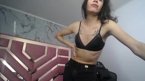 mia_swift_ch online show from November 7, 3:17 am