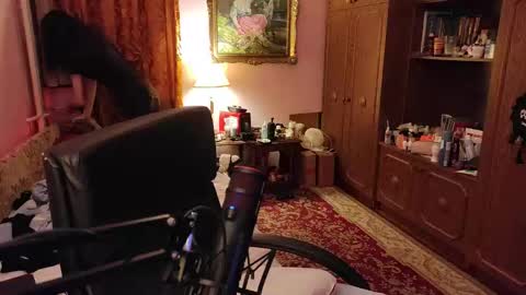 Kristien online show from November 7, 8:42 pm