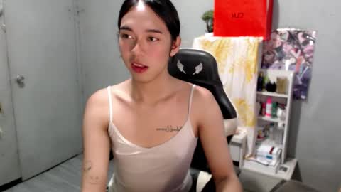 Mia online show from March 11, 4:22 pm