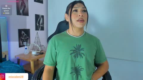 Miaa valentinaaa online show from February 8, 1:00 am