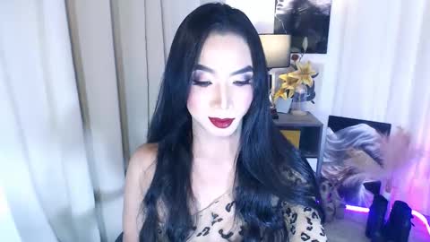 michaelagoddess online show from January 6, 4:33 pm