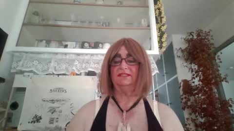 michelleisready4u2 online show from February 26, 11:59 pm