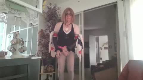 michelleisready4u2 online show from March 2, 9:41 pm