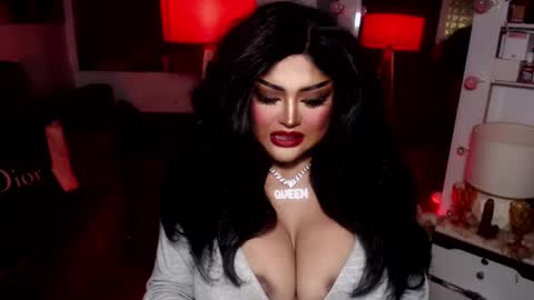 milkshakelavinia online show from January 5, 10:08 pm