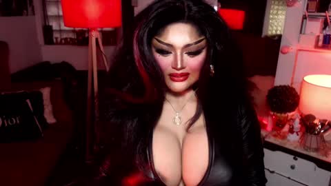 milkshakelavinia online show from January 15, 1:23 am