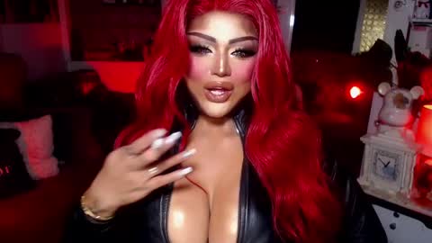 milkshakelavinia online show from February 11, 10:39 pm