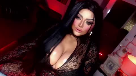 milkshakelavinia online show from February 17, 8:26 pm