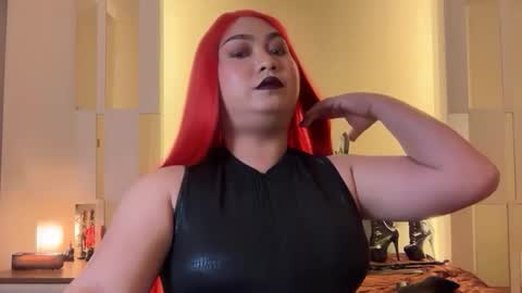 Queen Mimi online show from September 27, 1:42 pm