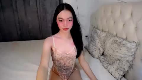 CRISHA  online show from April 9, 9:04 am