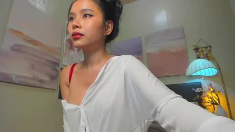 mona online show from April 3, 6:12 am