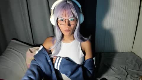 Momo online show from March 3, 3:28 am