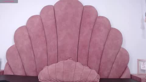 Linda Darling online show from February 18, 4:04 pm