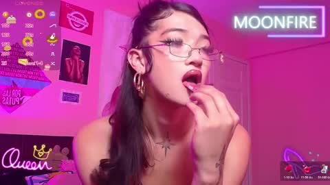 Nicky  online show from April 14, 11:37 am