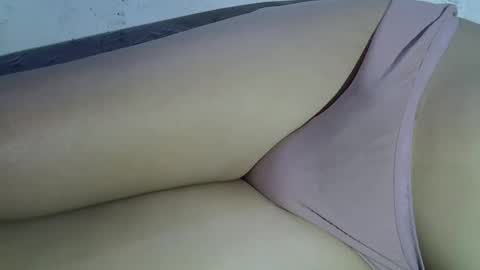 Snapshot of mscumshotter chatting on February 25, 7:52 am mscumshotter online show from February 25, 7:52 am