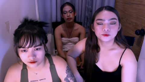 multicummer_devi online show from April 9, 2:13 am