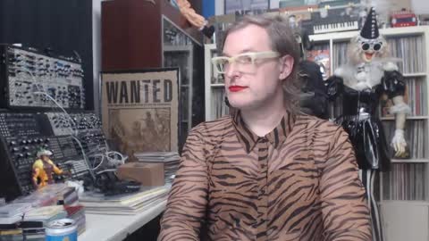 Muziknerd online show from September 14, 5:34 am