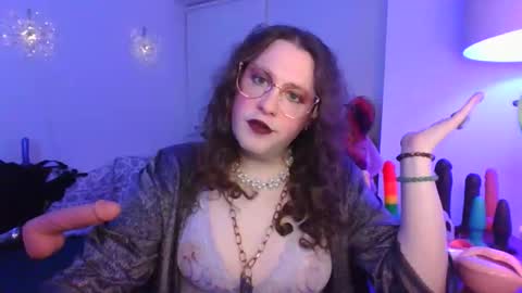 Mx Charlotte online show from April 6, 1:04 am