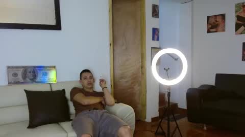 Myluandjack online show from March 8, 3:45 pm