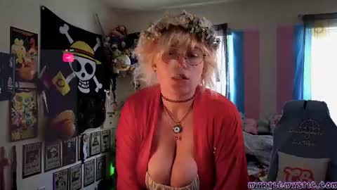 Myrtle Faust online show from July 4, 6:46 pm