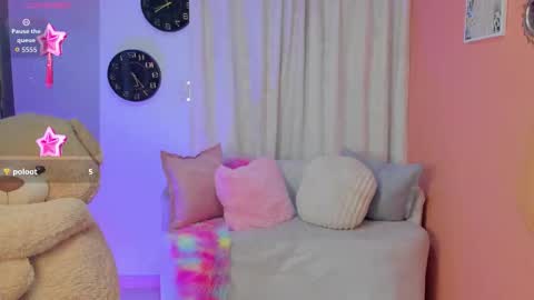 Naomi online show from March 23, 5:18 pm