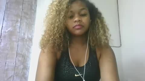 natachazz online show from April 9, 6:30 am