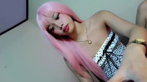 itsyourgirl kiara online show from April 24, 3:31 am