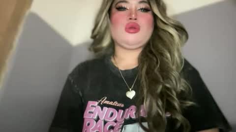 Rose Wilson online show from November 4, 4:01 am