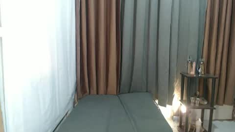 neomi online show from February 18, 4:58 pm