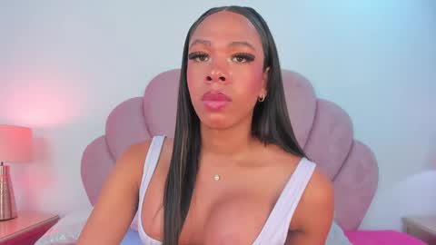 NICOLE online show from December 19, 1:18 pm