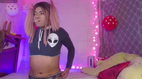 Nicol online show from February 18, 1:52 pm