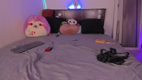 Sara  online show from March 15, 12:46 am