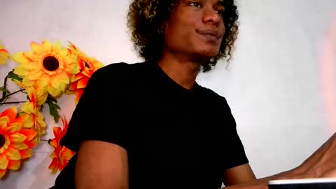 Noah Millers online show from November 8, 6:08 pm