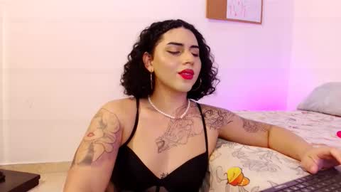 noahmonroe_11 online show from October 25, 11:33 pm