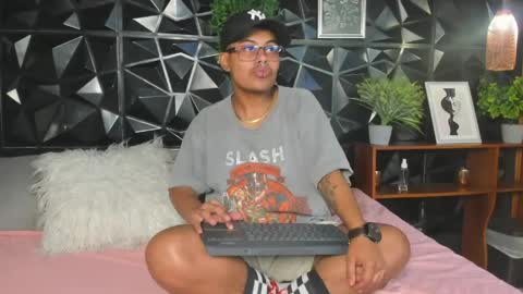 noha online show from April 10, 3:18 pm