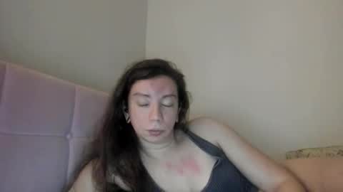 Emily snow online show from November 4, 6:01 am