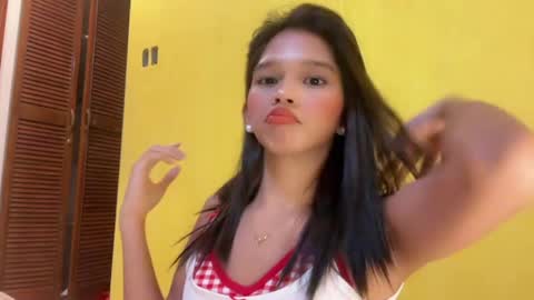 nova_licious online show from May 24, 7:22 pm