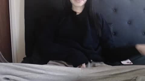 Olivia online show from November 7, 7:03 pm