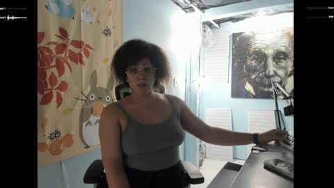 Snapshot of nyxraven chatting on January 6, 3:53 am NyxRaven online show from January 6, 3:53 am